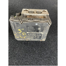 Блок керування АБС (ABS) 1J0907379G